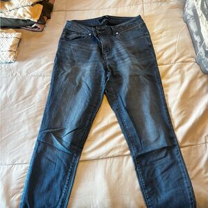 1822 Denim Women's Skinny Jeans in Dark Blue